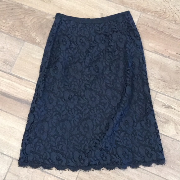 Ann Taylor Dresses & Skirts - Excellent condition black lace skirt size 0 Ann Taylor Dresses & Skirts - Excellent condition black lace skirt size 0
